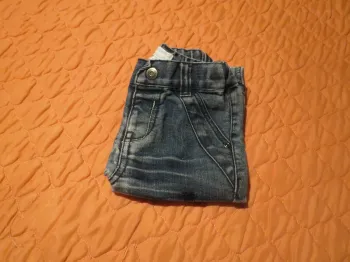 jean taille 6 mois garçon