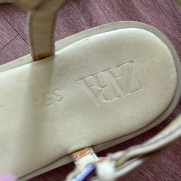 Sandales Zara  35 - photo numéro 2