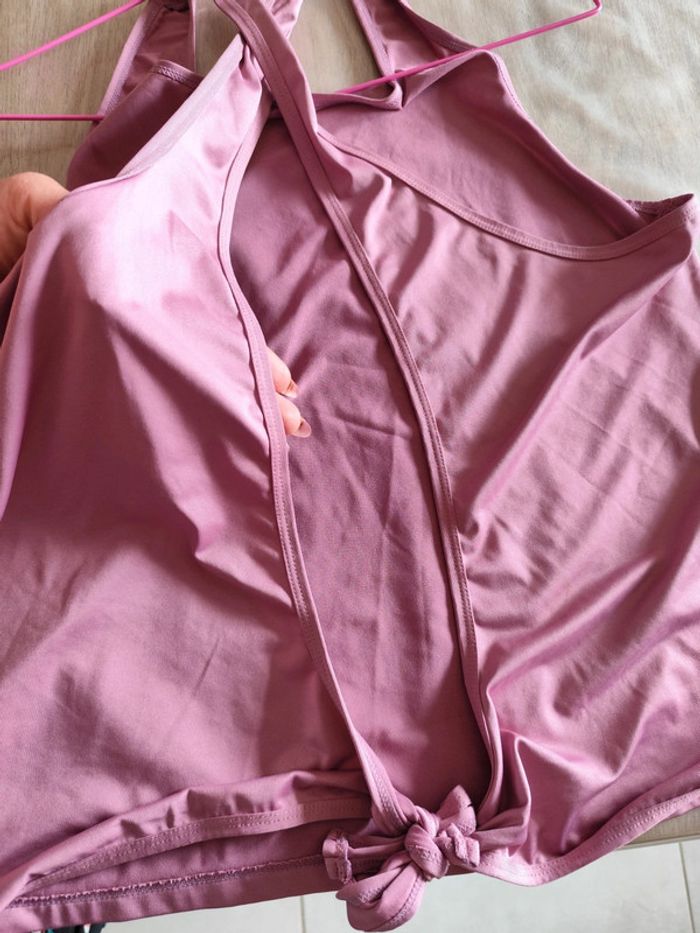 Débardeur de sport rose ouvert dans le dos - photo numéro 4