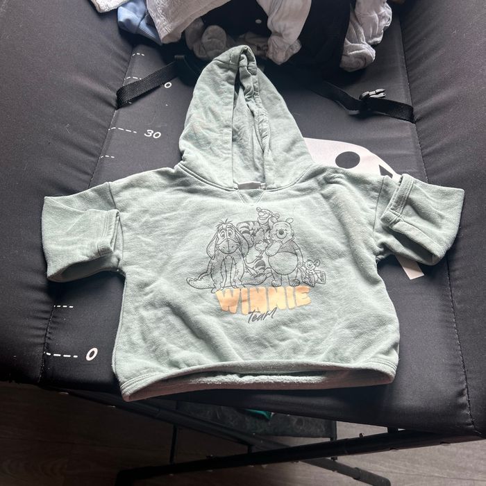 Pull à capuche pour bébé