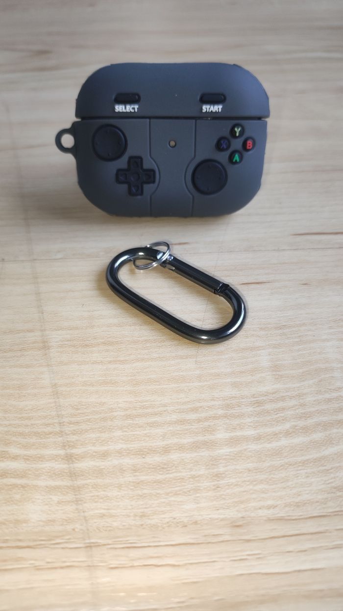 Coque forme manettes - photo numéro 2