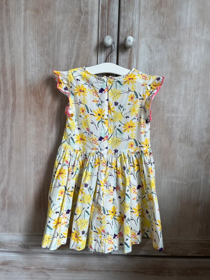 Robe légère t.5 ans - photo numéro 2