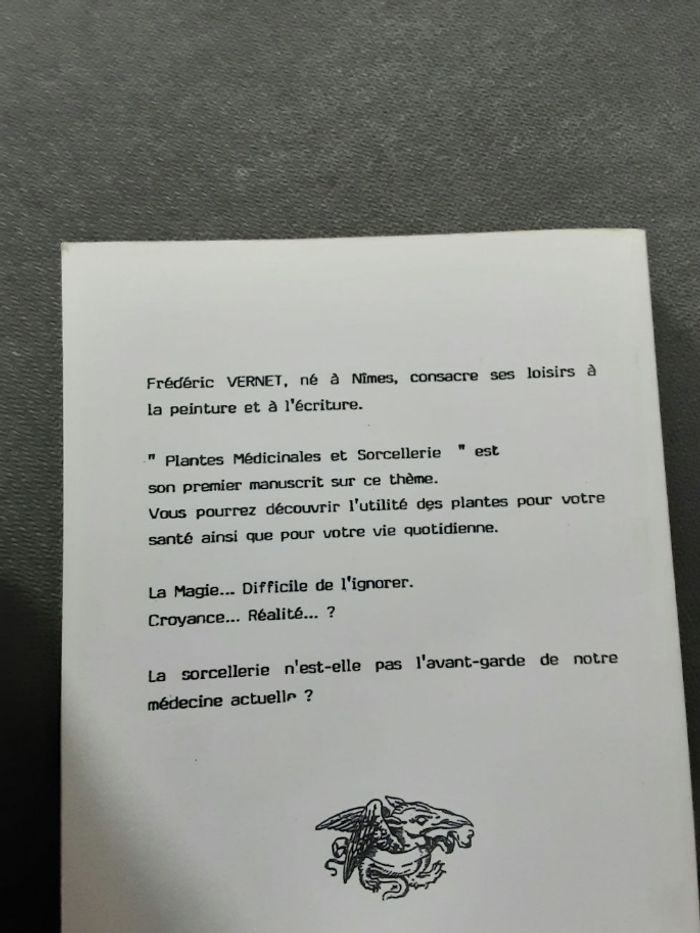 Livre sur les plantes médicinales et sorcellerie - photo numéro 3