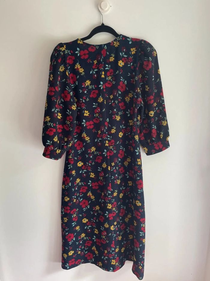 Robe fleurie Lefties M – décolleté V - photo numéro 3