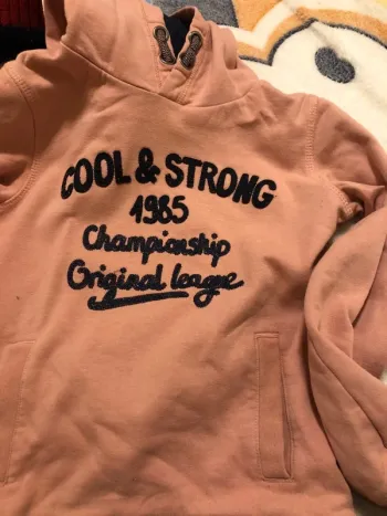 Sweat shirt