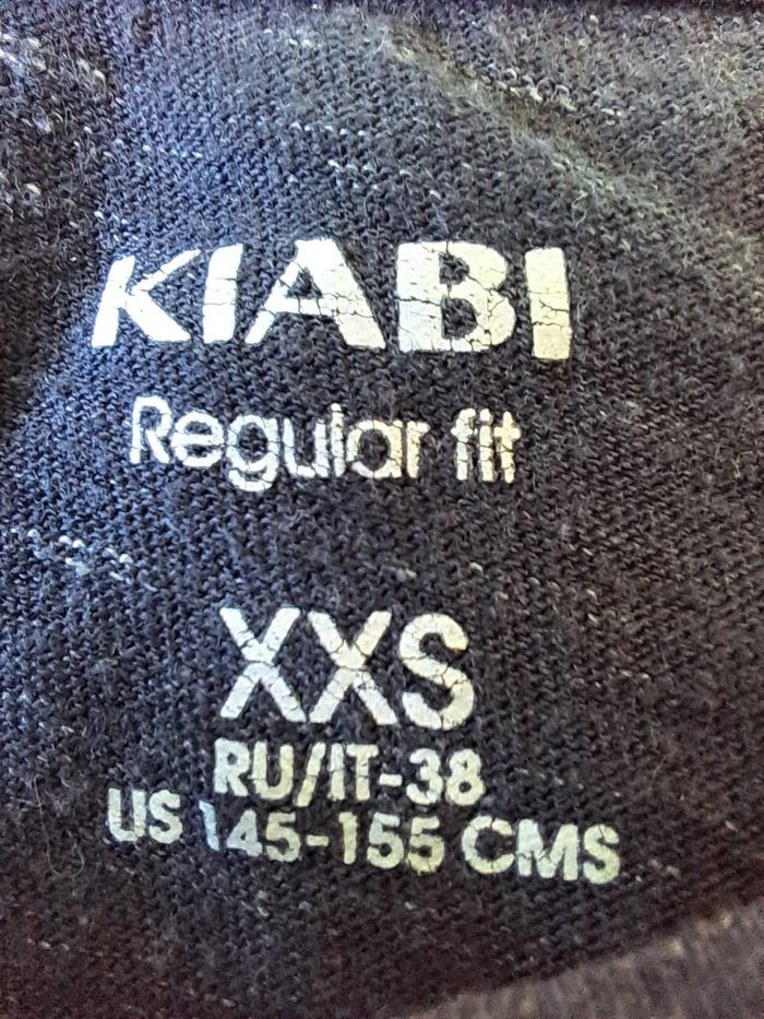 T shirt bleu marine strié 12 ans ou XXS - photo numéro 2