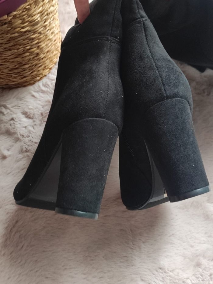 Bottes hautes noires à talons taille 36 - photo numéro 8
