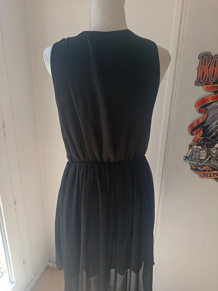 Une robe taille 36 38 - photo numéro 2