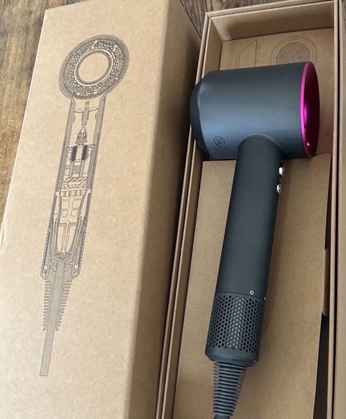 Sèche cheveux Dyson HD08 Neuf qualité professionnel - photo numéro 5