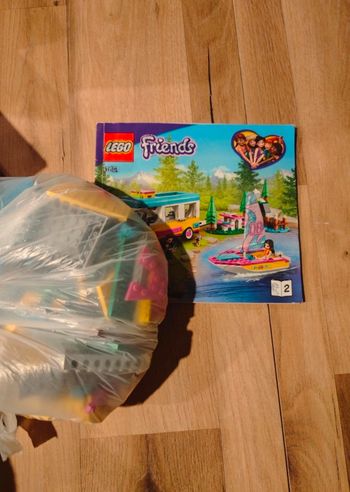 Lego friends le camping car et le voilier de la forêt 41681