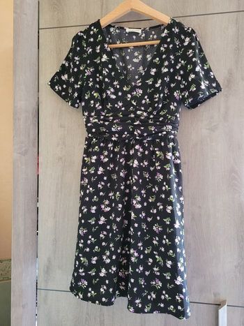Robe fleurie taille XS Cache cache