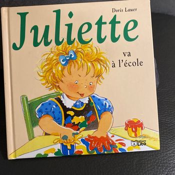 Juliette va à l école
