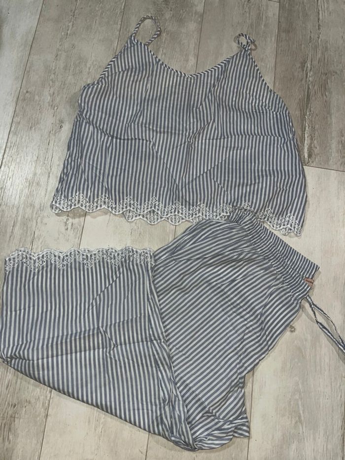 Pyjamas - photo numéro 3