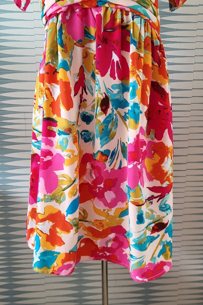 Robe courte imprimée taille XL By One by Loïcia Curve neuve avec étiquette - photo numéro 2