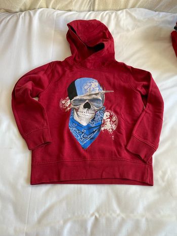 Pull à capuche