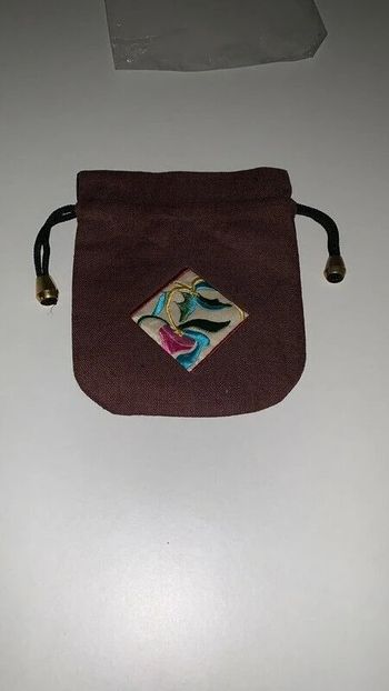 Pochette bourse en tissu avec cordon Neuf