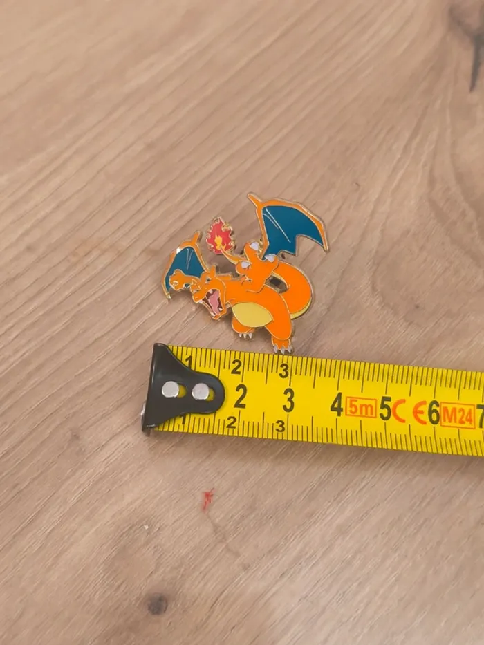 Pin's broche pokémon Dracaufeu - photo numéro 4
