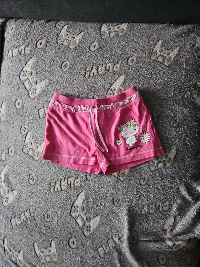 Short Charmy Kitty