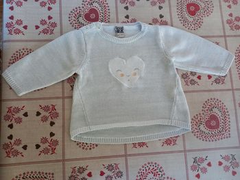 Pull manches longues.