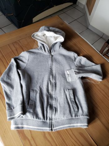 Veste fourrée grise