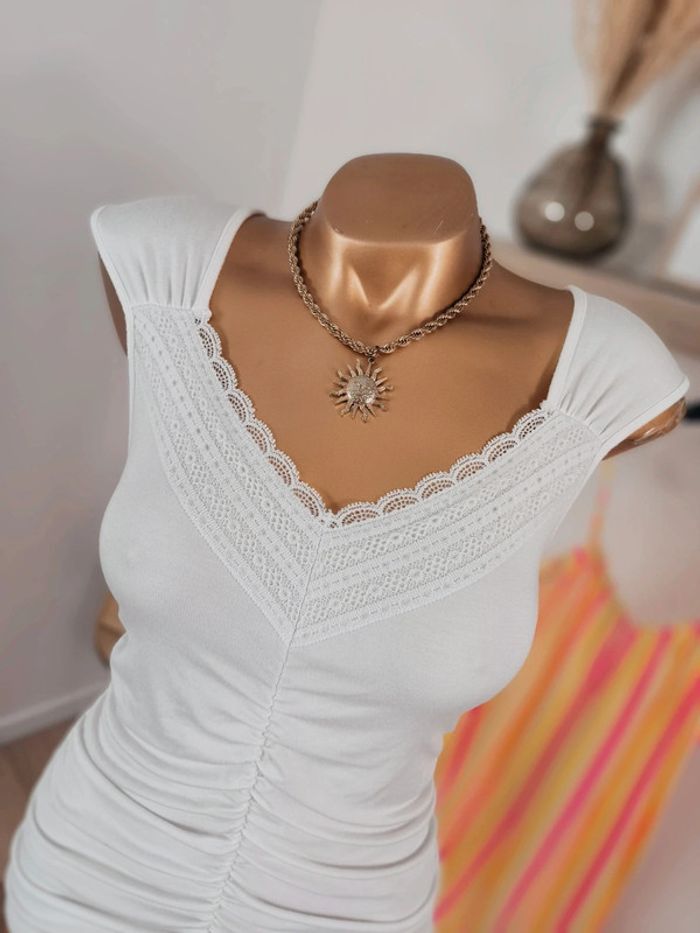 Magnifique Haut Blanc Arianne – Élégance et Confort Réunis ! - photo numéro 2