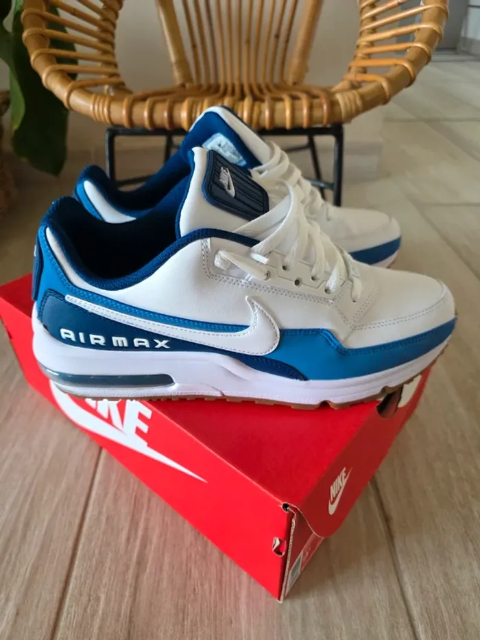 Baskets Nike Air Max 43 neuves - photo numéro 4