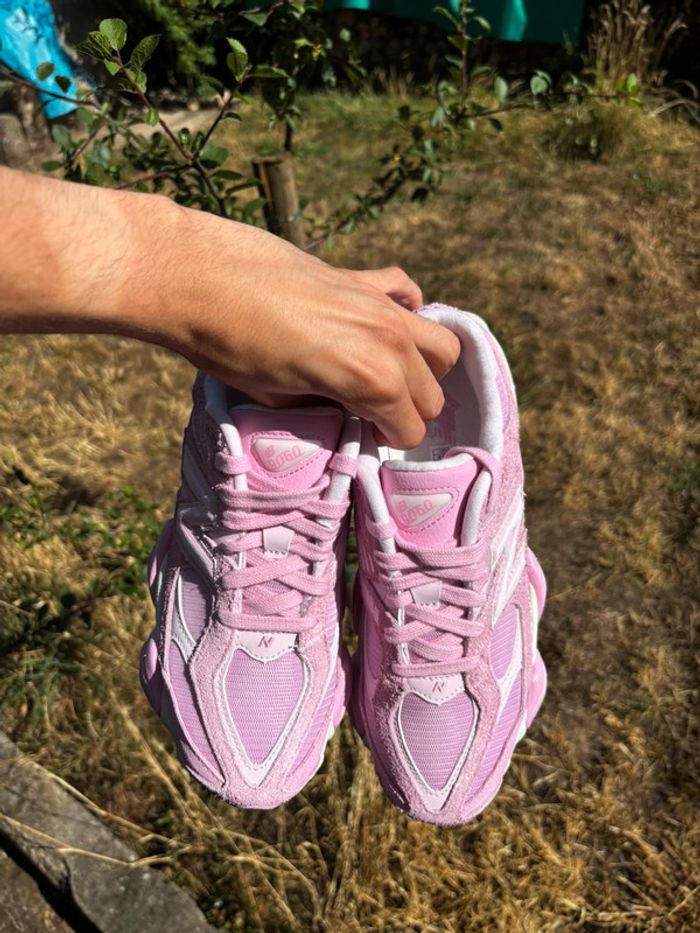 New Balance 9060 Exclusivité ASOS Pink Overdye - taille 38,5 - photo numéro 3