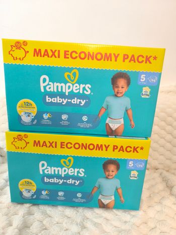 Pampers Baby dry T5 - 2*94 couches
