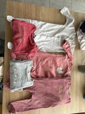 5 pyjamas
