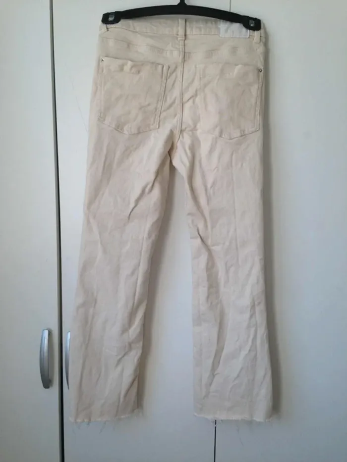 Jean taille haute jambes droites S 36 Zara - photo numéro 3