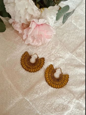 Boucles d’oreilles style créoles en laiton doré