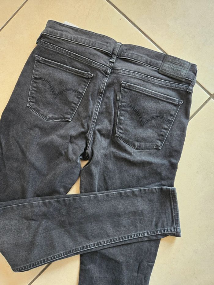 Jean levis super skinny 710 - photo numéro 6