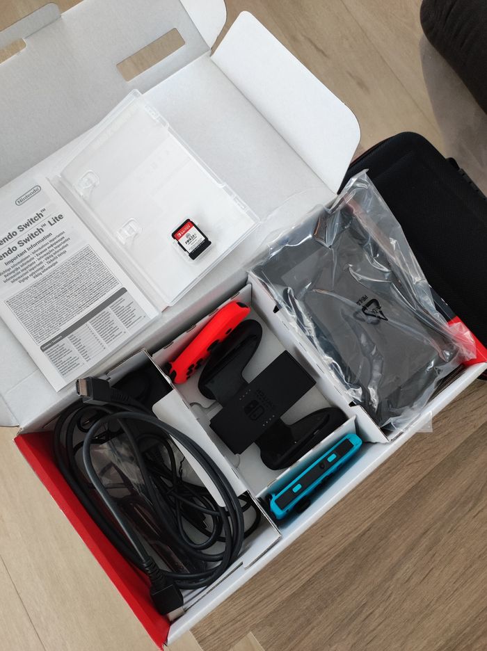 Switch Nintendo 1 - photo numéro 3