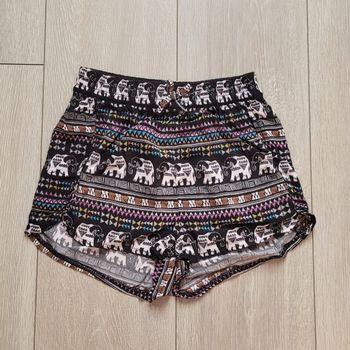 Short fluide. Fille 11 ans. Marque H&M