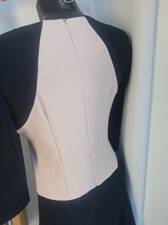 La fée maraboutée robe T.42 en tbe - photo numéro 9