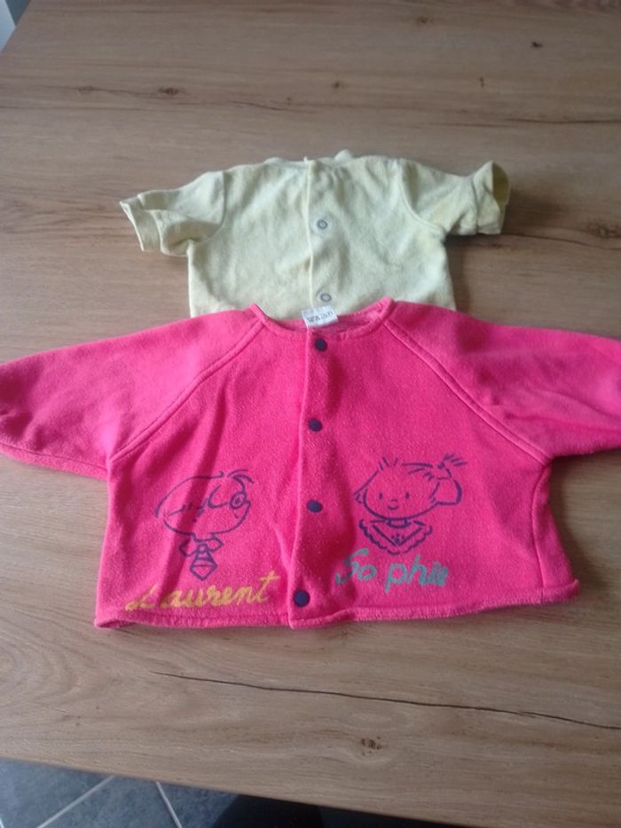 Lot de 2 petit gilets bébé 6 mois