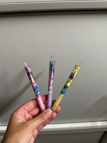 Lot 3 Stylo stitch  neuf