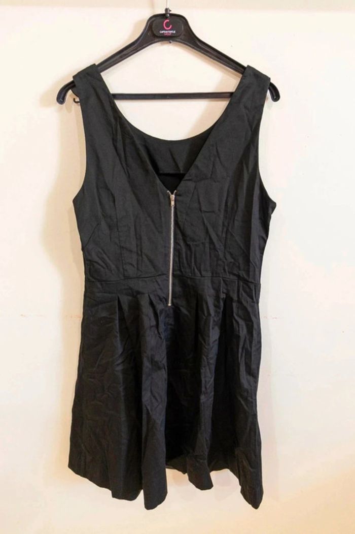C46 robe noir Camaïeu 42 - photo numéro 2