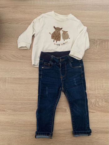 Ensemble pull et jeans 9 mois