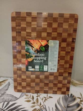 Planche à découper neuve bambou