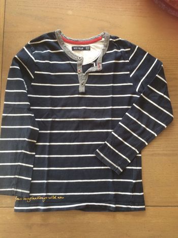 T-shirt manches longues à rayures 8 ans
