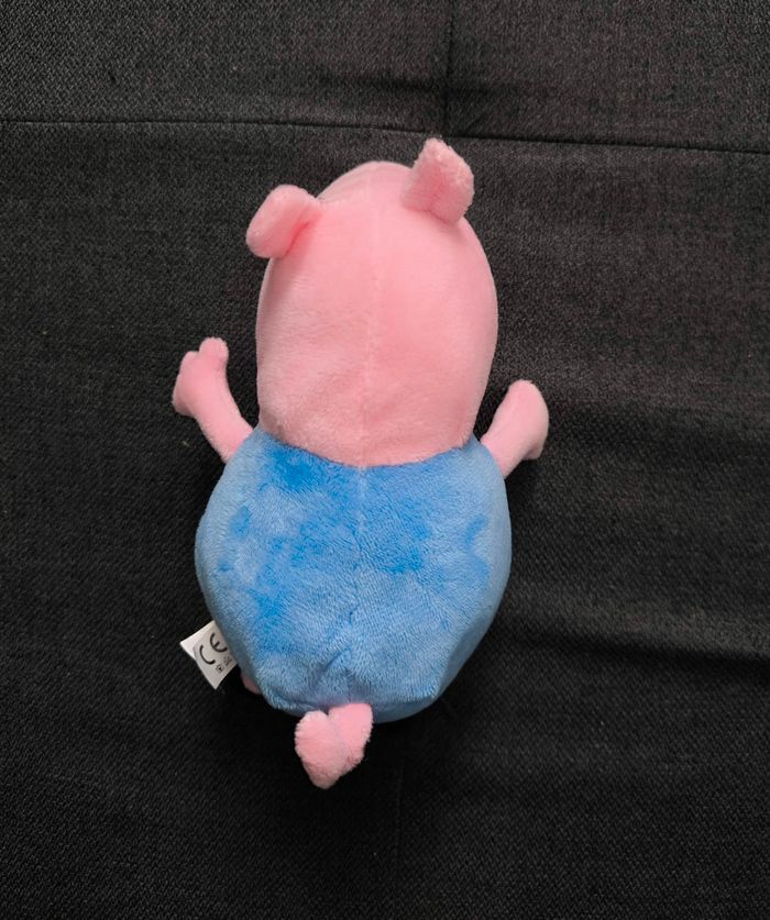 Peluche Peppa pig - photo numéro 4