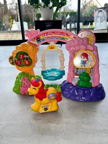 Vtech tut tut copains le jardin enchanté des licornes