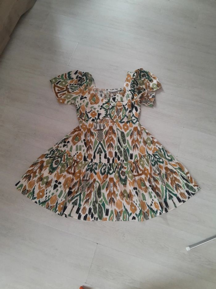 Jolie robe été courte smock au dos ouvert sur le ventre manches bouffantes Ravibelle paris - photo numéro 3
