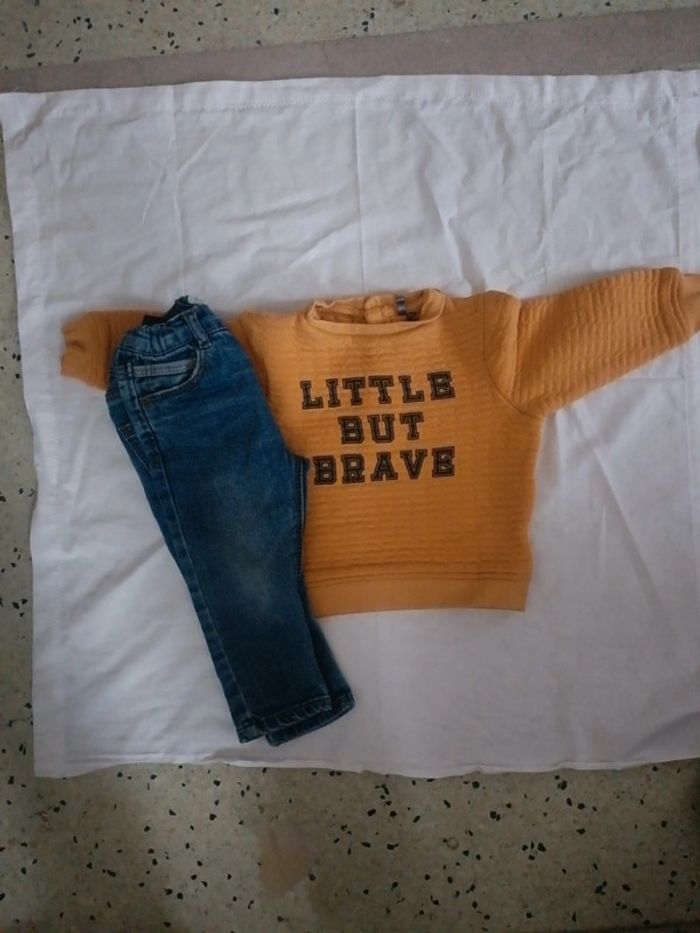 Ensemble jean pull 9 12 mois jaune moutarde et couleur jean