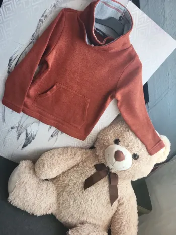 Pull col montant 8ans