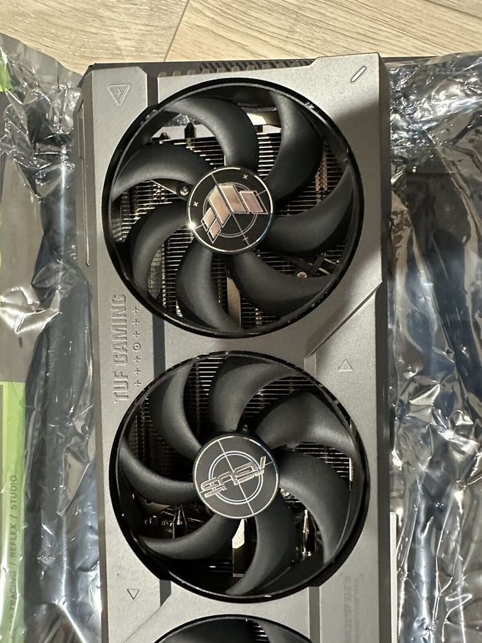 TUF GAMING GEFORCE RTX 4080 - photo numéro 2