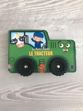 Livre le petit pilote «Le tracteur »