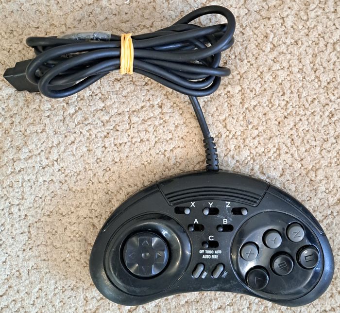 🎮 Manette générique 6 boutons Sega Megadrive - MD - photo numéro 3