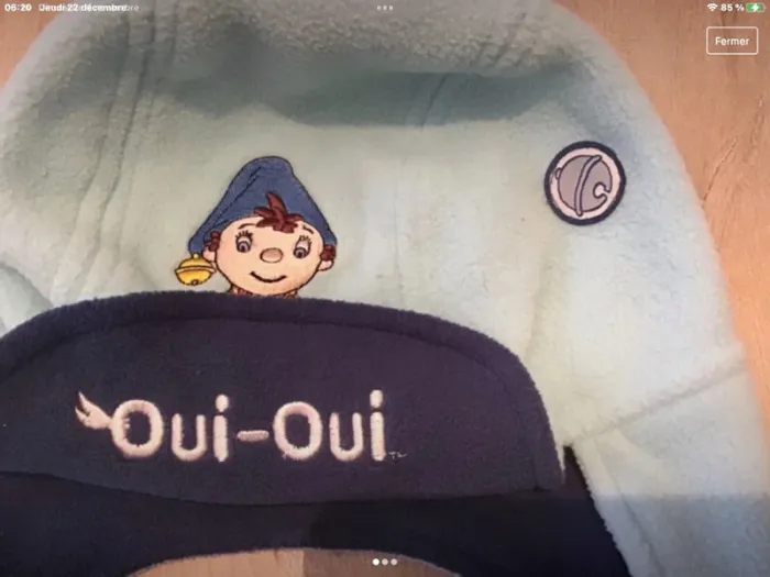 Lot oui-oui bonnet et livre - photo numéro 2